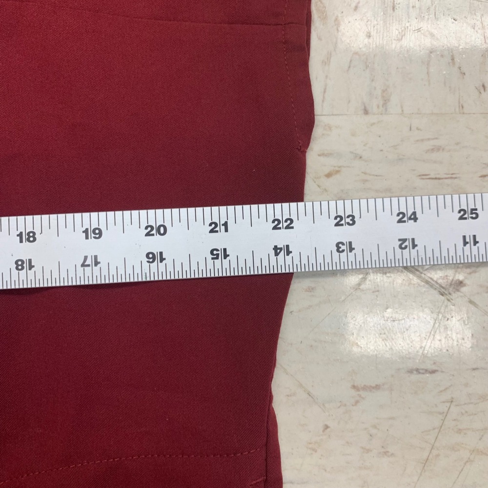 Women's Fabletics Burgundy Scrub Set Top And Jogger Pants Size Small - Picture 14 of 16